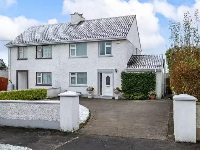 28 Delvin Park, Ferbane, Co. Offaly, R42HY77 is for sale