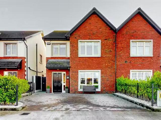 28 Dun Eimear, Castlemartin Road, Bettystown, Meath