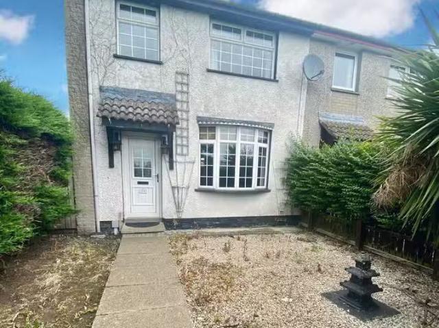 28 Elms Park