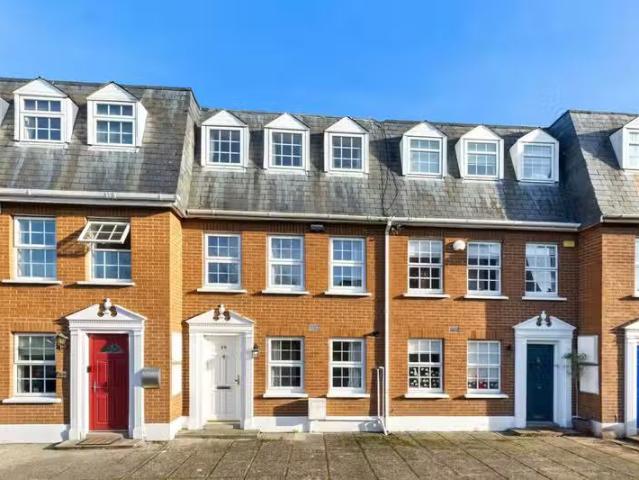 28 Grosvenor park Dublin 6, Rathmines, Dublin 6, D06FP99 is fo.