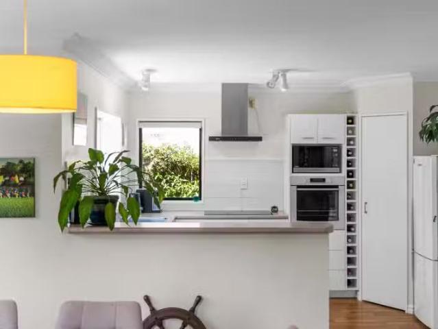 28 Hibiscus Avenue, Mount Maunganui, Tauranga