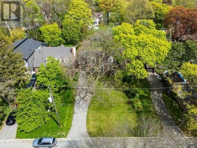 28 Holloway Road, Toronto, ON, M9A 1G1 house for sale | Listing ID W13154 | Royal LePage
