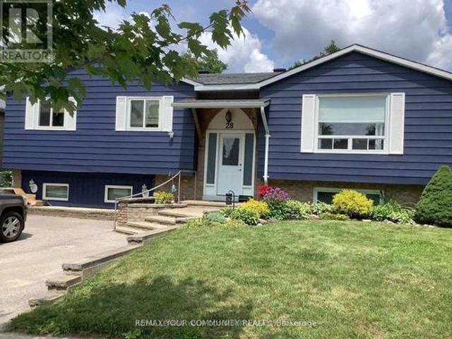 28 Indian Arrow Road, Barrie, ON, L4M 5H3 house for sale | Listing ID S12857 | Royal LePage