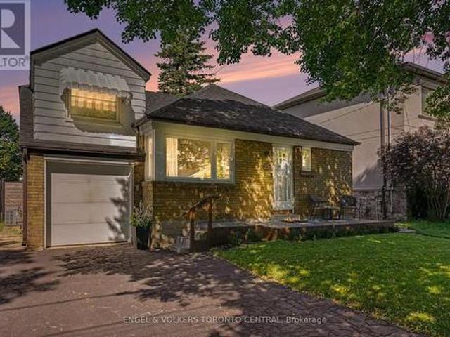 28 Inverleigh Drive, Toronto, ON, M8Y 3E3 house for sale | Listing ID W13486 | Royal LePage