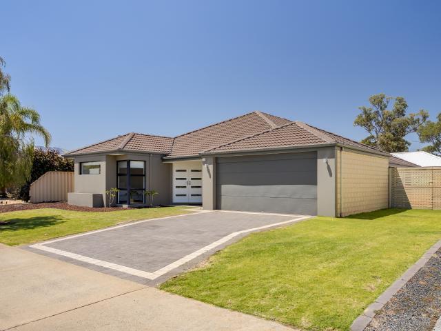 28 Kambany Approach, Dalyellup WA 6230 House For Rent | Domain