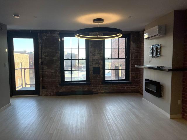 28 King Street 201