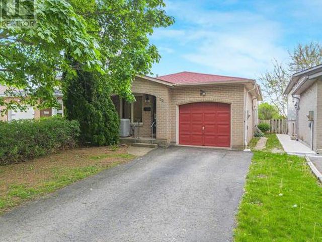 28 Lampman Crescent, Thorold, ON, L2V 4K7 house for sale | Listing ID X13674 | Royal LePage