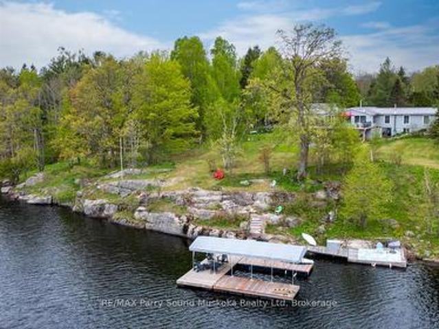 28 Lakeside Drive, Mckellar, ON, P2A 0B4 house for sale | Listing ID X12316 | Royal LePage