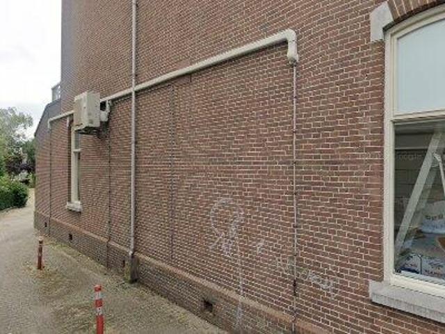 28 m2 office space for rent in Zaanstad