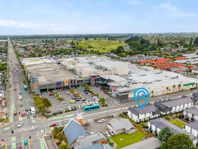 2/8 New Brighton Road, Shirley, Christchurch City