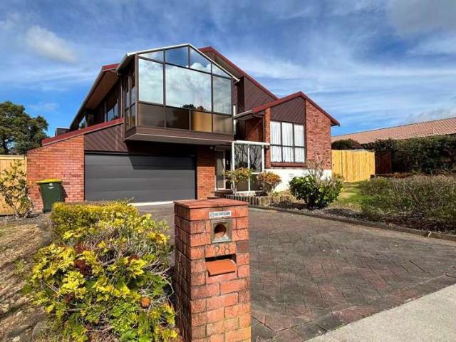 28 Orangewood Drive, Northpark, Manukau City