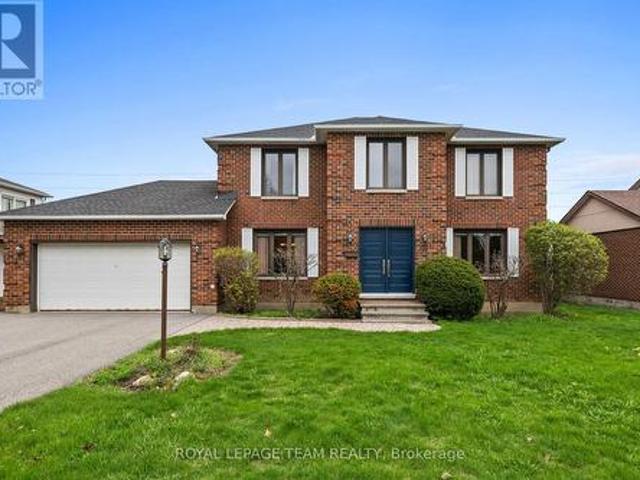 28 Parmalea Crescent, Ottawa, ON, K2E 7J2 house for sale | Listing ID X13205 | Royal LePage