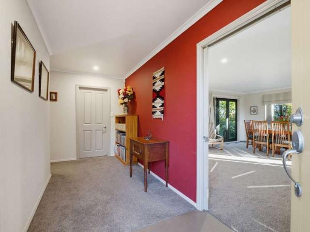 28b Johnstone Drive, Fitzherbert, Palmerston North City