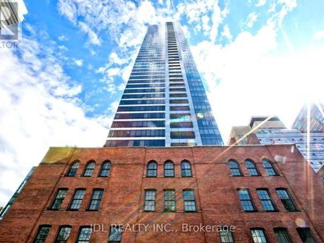2904 5 St Joseph Street, Toronto, ON, M4Y 0B6 condo for sale | Listing ID C12175 | Royal LePage