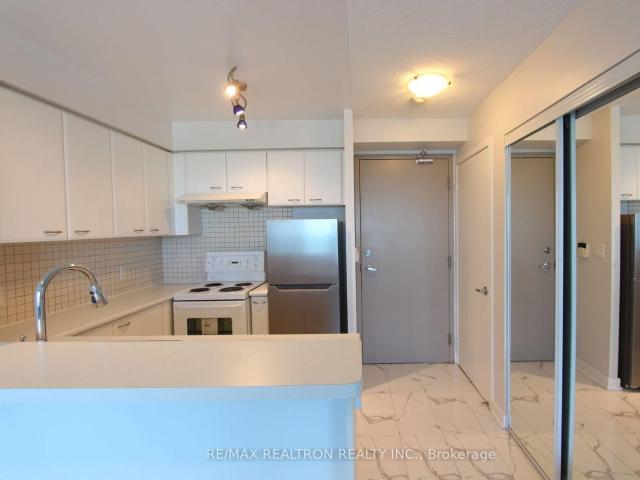 2906 36 Lee Centre Drive, Scarborough | 2Beds/1Bath, Condo, $2,300/mo | Condos. Ca