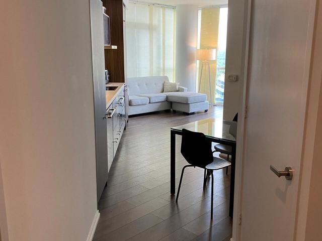 2909 45 Charles Street E, Toronto | Expired, C12451 | Condos. Ca
