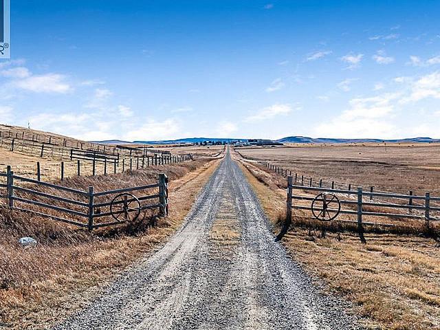 290043 Twp Rd 164 Nanton, Alberta