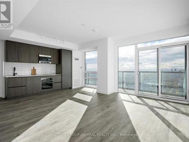 2902 Broadway Avenue, Toronto, ON, M4P 1V7 condo for sale | Listing ID C13572 | Royal LePage