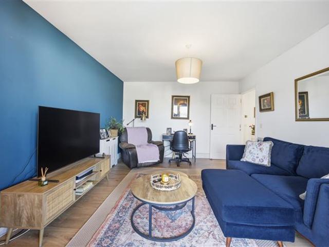275,000 | 6a Shangan Park, Ballymun, Dublin 9 Smith & Butler Estates 5003 MyHome. Ie Residential