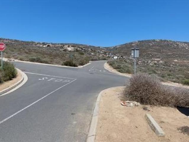 290 m² Land available in St Helena Views