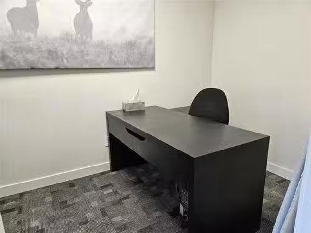 290 Main Street, Niverville, MB, R0A 0A1 commercial for rent.