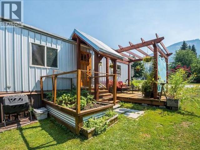 2917 Georama Road Unit# 18, Nelson, BC, V1L 6Y7 house for sale | Listing ID 10396 | Royal LePage