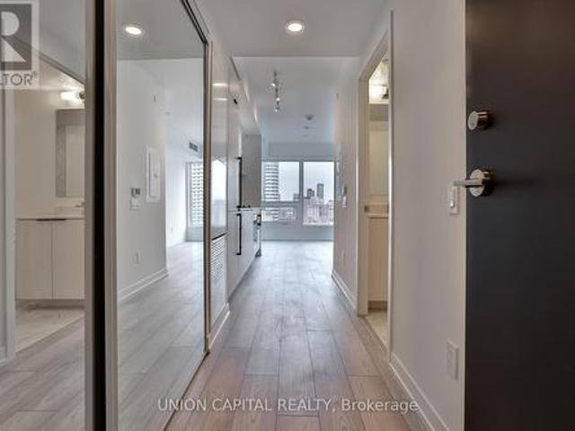2910 82 Dalhousie Street, Toronto, ON, M5C 0C5 lease for lease | Listing ID C13547 | Royal LePage