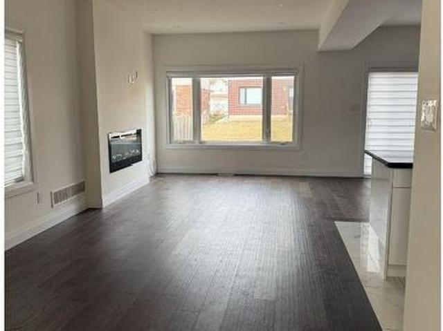 2912 Lemieux Walk, London South, ON, N6L 0A9 house for lease | Listing ID X13534 | Royal LePage