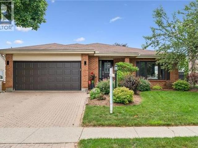291 Grand River Boulevard, Kitchener, ON, N2A 3H3 house for sale | Listing ID 40846 | Royal LePage