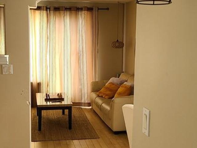 291 Lancaster Terrace Northwest, Edmonton, Alberta, Canada, T5X 5T2 2 Bedroom Apartment for Rent at 291 Lancaster Terr Nw, Edmonton, AB T5X 5T7 Dunluce