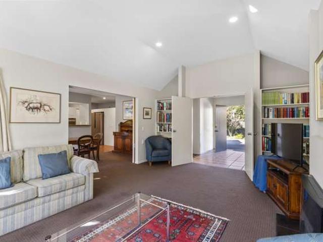 2/91 Mays Road, St Albans, Christchurch City
