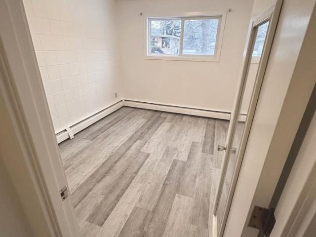 2929 Unwin 2 Bedroom Apartment for Rent at 2929 Unwin Rd Nw, Calgary, AB T2N 4C8 University Heights