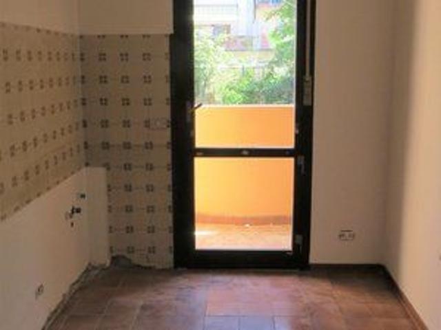 2922 tricamere non arredato con taverna
