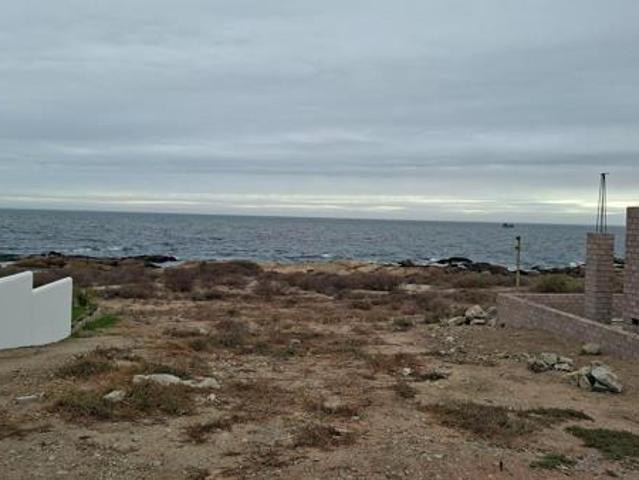 292 m² Land available in St Helena Views