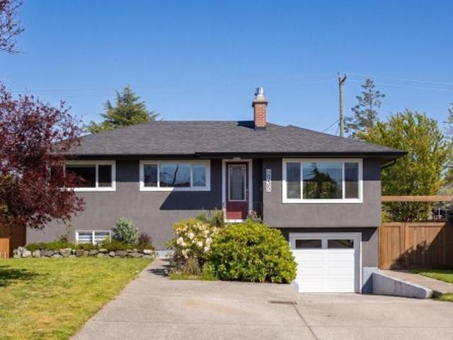2935 Oriole St, Saanich, BC, V8R 2W9 house for sale | Listing ID 1043 | Royal LePage
