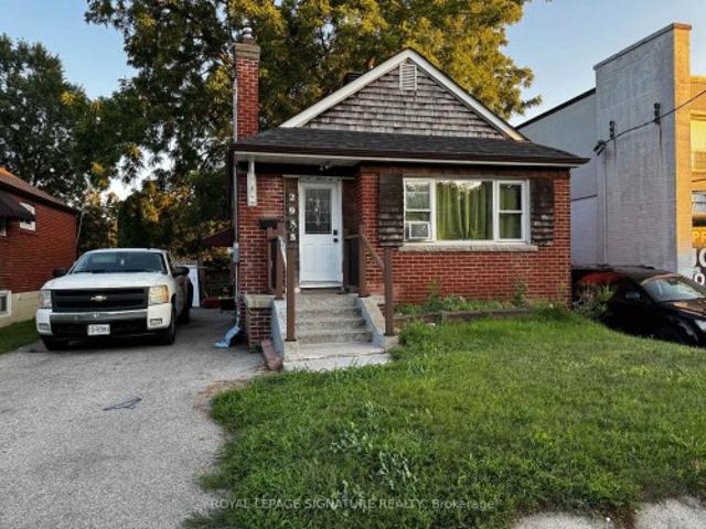 2935 St Clair Avenue E, Toronto, ON, M4B 1N9 house for lease | Listing ID E13680 | Royal LePage