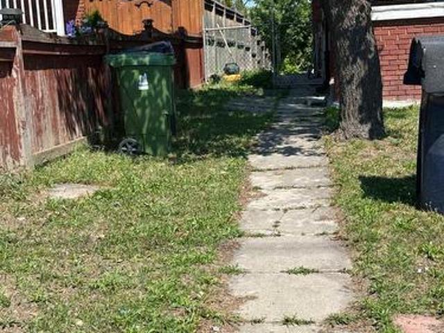 2931 Islington Avenue, Toronto, ON, M9L 2K3 house for sale | Listing ID W13658 | Royal LePage