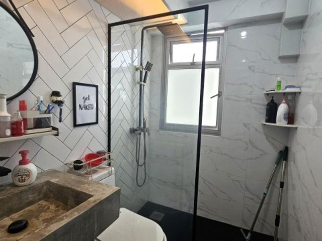 293B Bukit Batok Street 21 HDB Apartment For Sale, $828,000, 3 Bed 2 Bath 990 sqft $836.00 psf