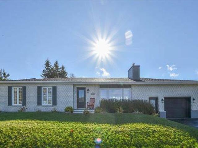 294 StPierre Ouest Boulevard Caraquet New Brunswick