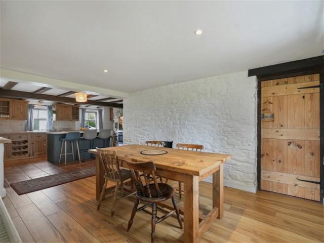 295,000 | Hilltop Farm, Tullanacorra, Swinford, Co. Mayo Sherry FitzGerald Hanley 5004 MyHome. Ie Residential