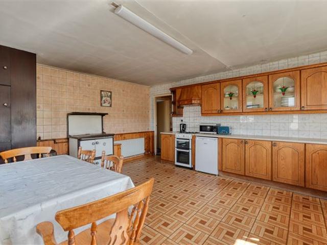 295,000 | Shannon Road, Mountrath, Co. Laois Sherry FitzGerald Hyland Keating 4998 MyHome. Ie Residential
