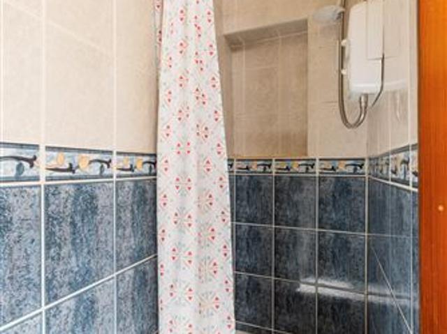 295,000 | 11 VALENTIA PARADE, Phibsborough, Dublin 7 Kelly Bradshaw 4994 MyHome. Ie Residential