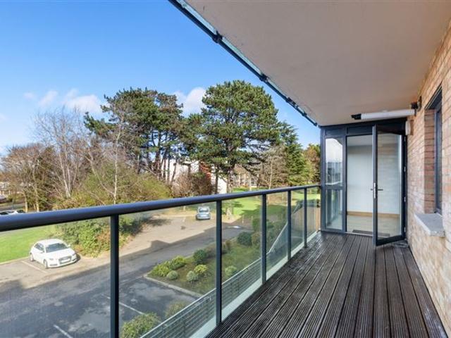 295,000 | 20 Shackleton House, Archers Wood, Clonee, Dublin 15 DNG Castleknock 4990 MyHome. Ie Residential