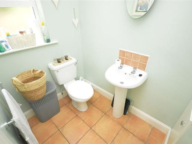 295,000 | 34 Ceanann View, Carnamuggagh Upper, Letterkenny, Co. Donegal Henry Kee & Son 5019 MyHome. Ie Residential
