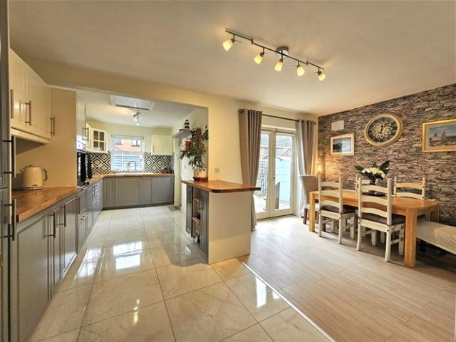295,000 | 32 Rathstewart Crescent, Athy, Kildare Appleton Property 4989 MyHome. Ie Residential