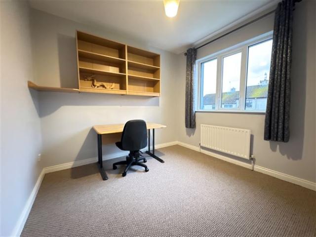 295,000 | 33 Manor View Park, Letterkenny, Donegal Hills Property 5010 MyHome. Ie Residential