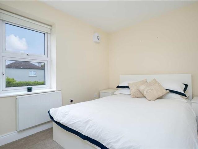 295,000 | 5 Ashewood House, Kimmage Road Lower, Dublin 6W Ray Cooke Auctioneers 5008 MyHome. Ie Residential