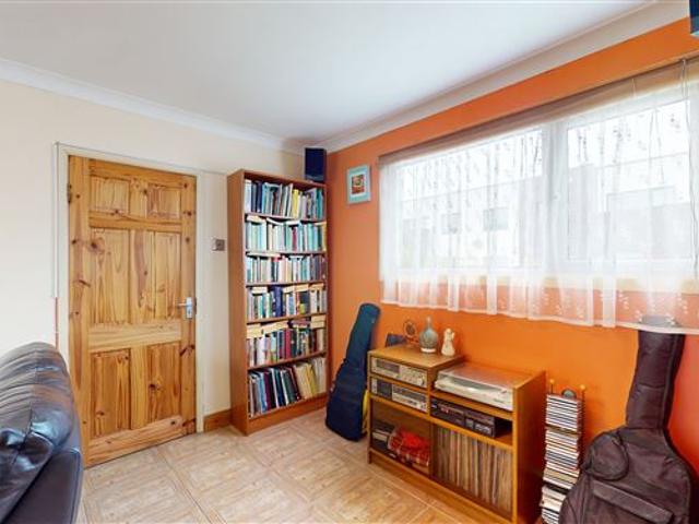 295,000 | 79 Sillogue Gardens, Ballymun, Dublin 11 Leonard Wilson Keenan 5009 MyHome. Ie Residential