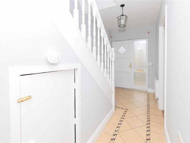 295,000 | 71 Rosehill, Newport, Tipperary REA John Lee 5005 MyHome. Ie Residential