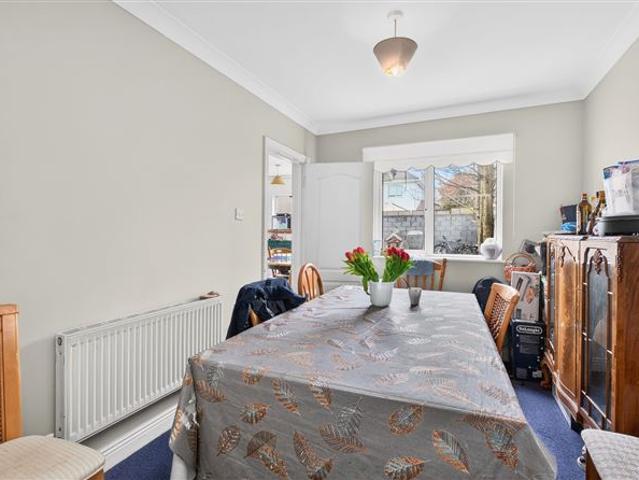 295,000 | 7 Tara Court Road, Navan, Meath Lydon Farrell Property 4983 MyHome. Ie Residential